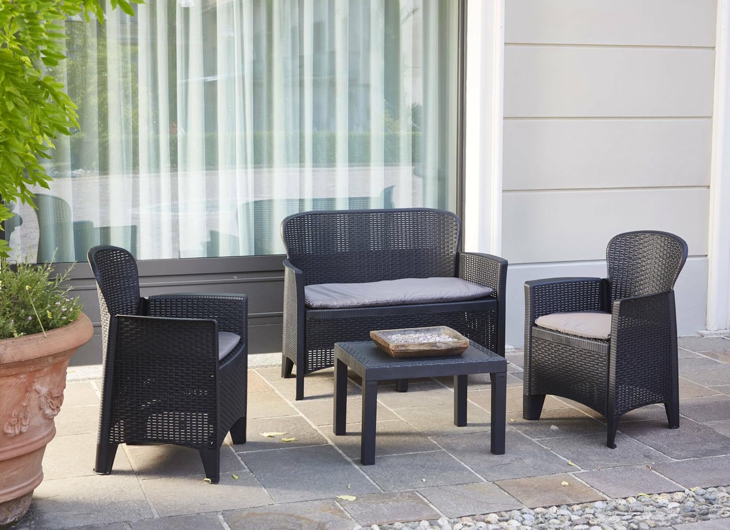 Dmora - Ostuni outdoor lounge set, Garden lounge set consisting of 2 armchairs, 1 sofa and 1 coffee table, rattan effect lounge with cushions, 100% Made in Italy, Anthracite - Image 4