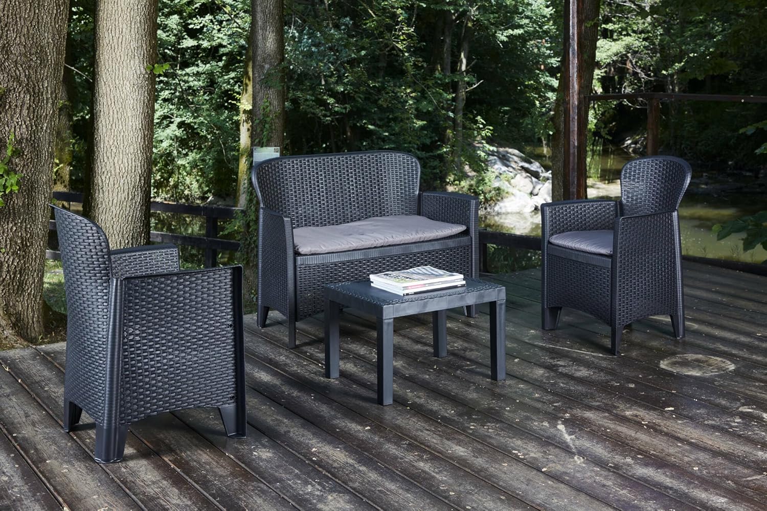 Dmora - Ostuni outdoor lounge set, Garden lounge set consisting of 2 armchairs, 1 sofa and 1 coffee table, rattan effect lounge with cushions, 100% Made in Italy, Anthracite - Image 5